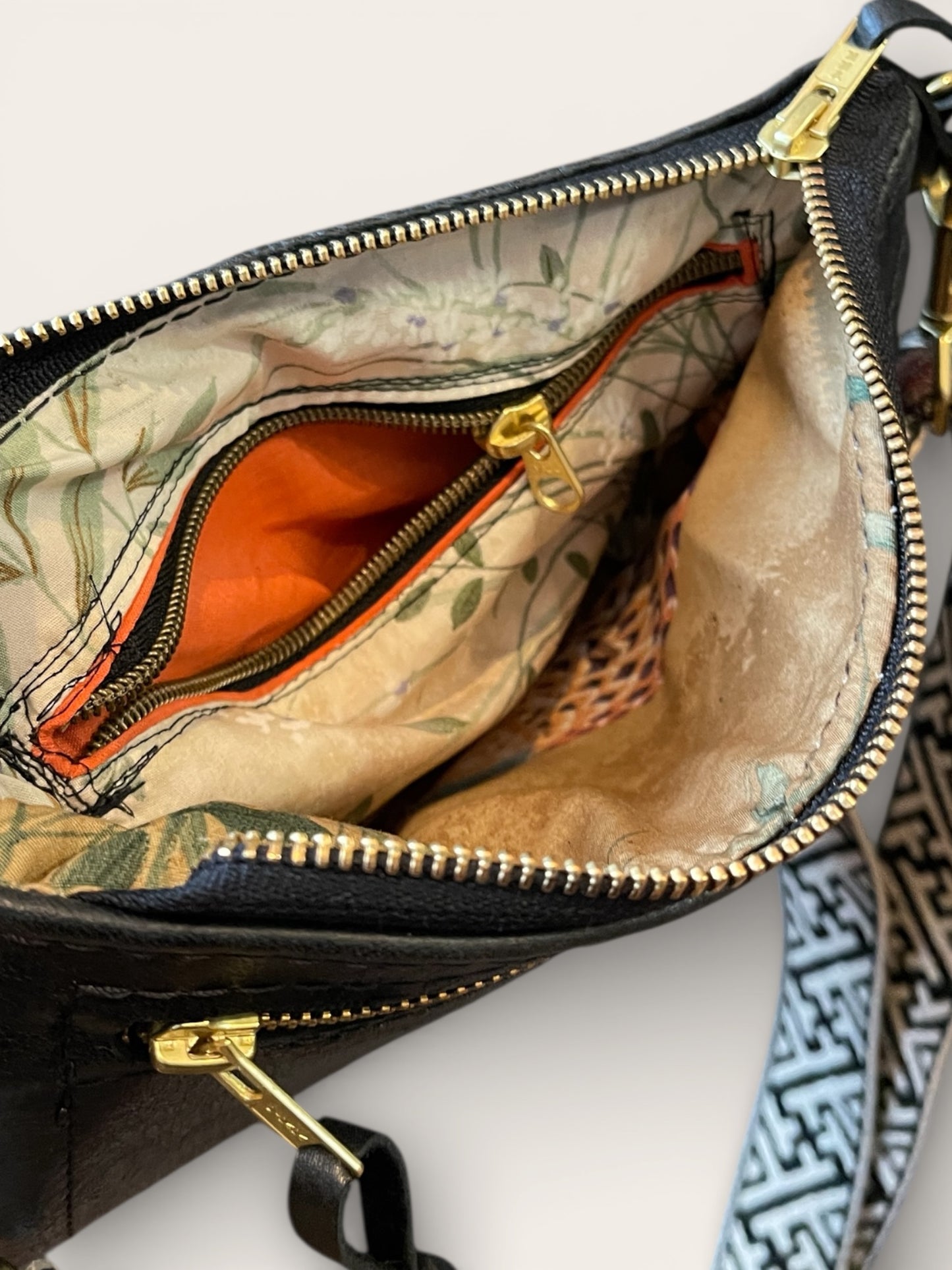 Black Maiya - ready to ship