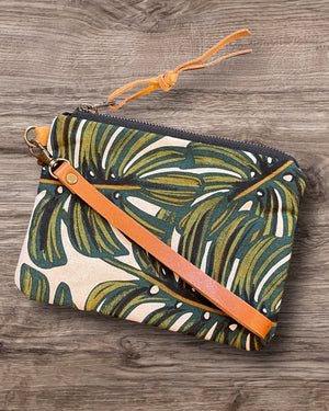 Monstera Wristlet